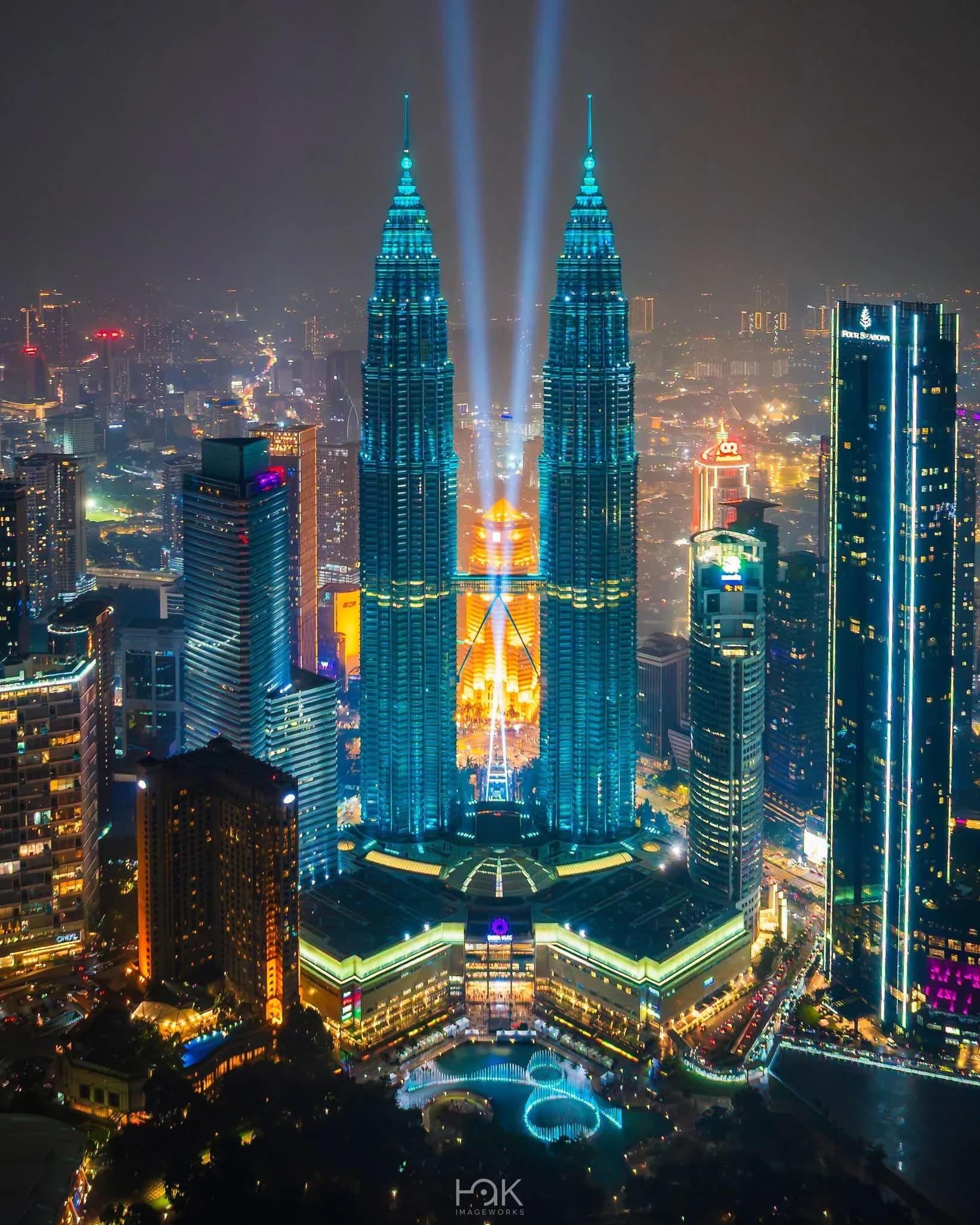 To F1 fans all over the world, welcome to Malaysia! 🎆🇲🇾