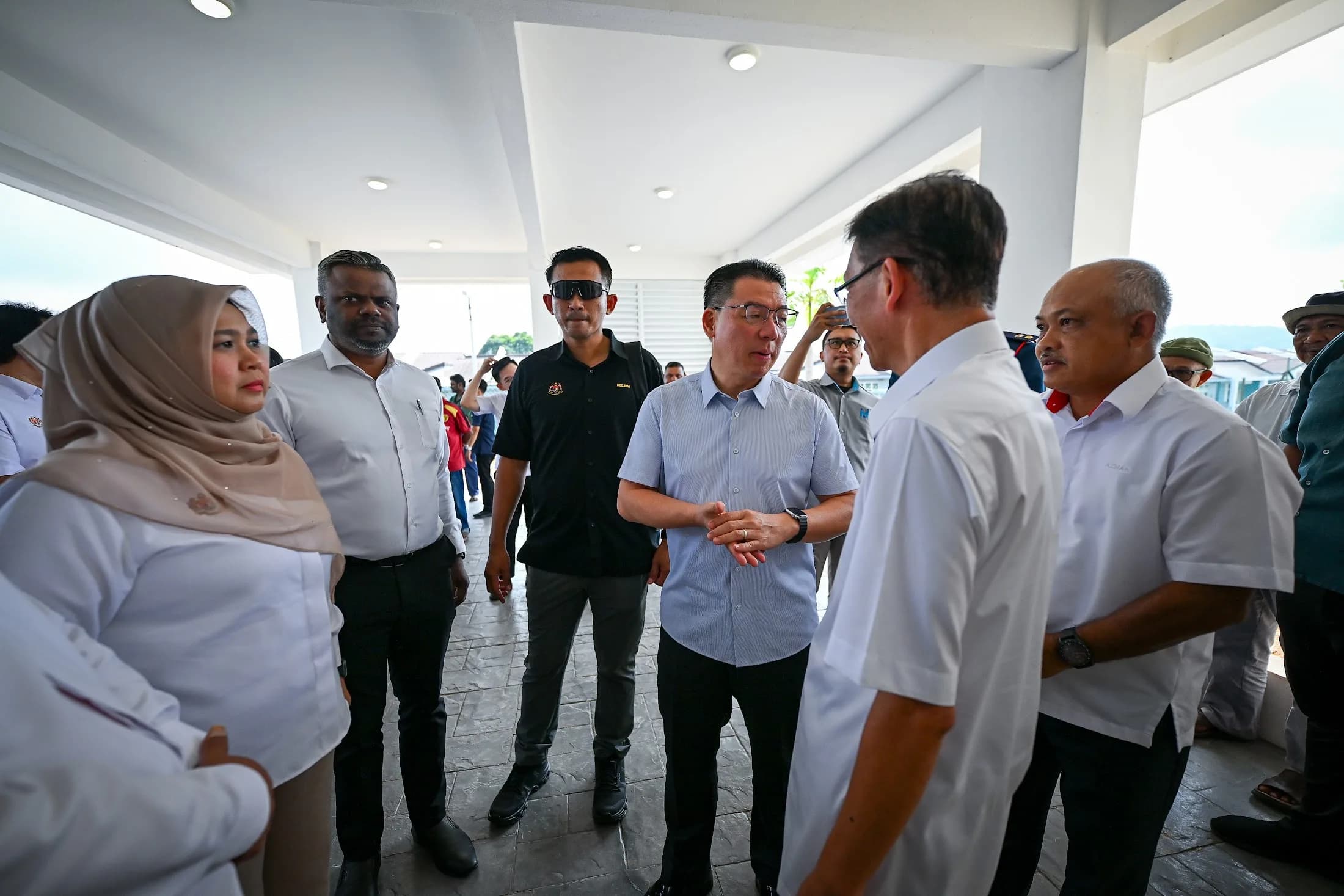 Majlis Penyerahan Surat Tawaran dan Kunci PPR Ladang Tanah Merah — Nga Kor Ming — Photo 1: Majlis Penyerahan Surat Tawaran dan Kunci PPR Ladang Tanah Merah