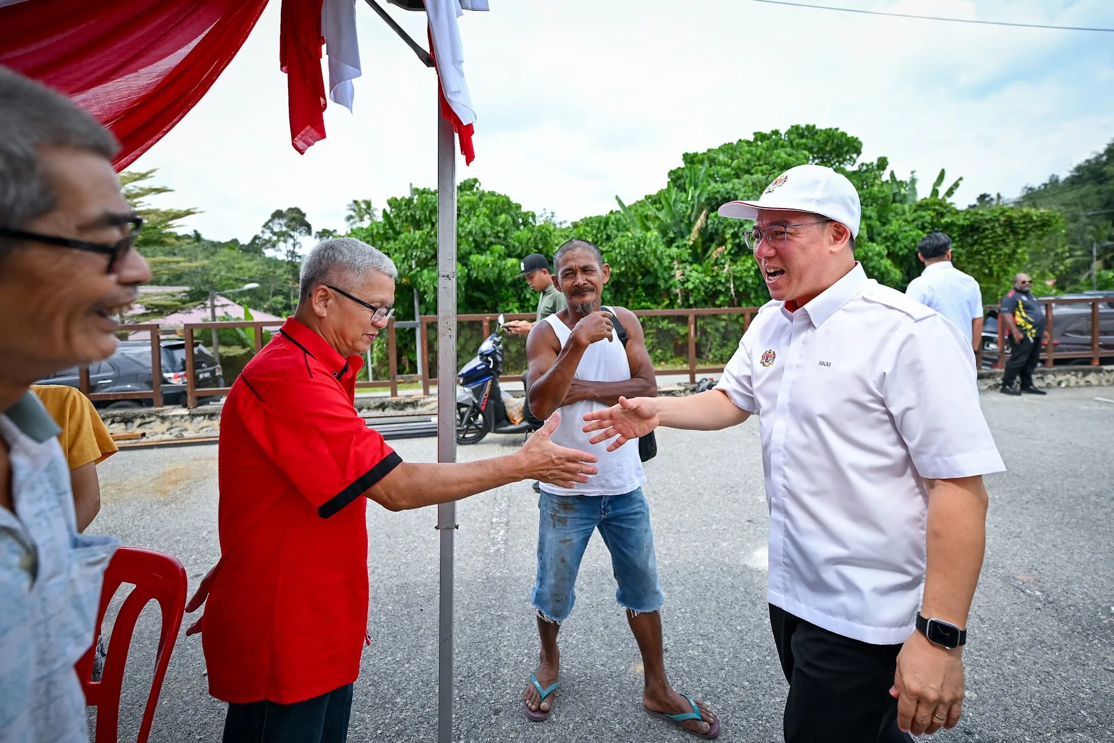 SK Program 4 Lawatan ke Projek Naik Taraf Gerai Majlis Daerah Jelebu Durian Tipus — Nga Kor Ming — Photo 1: SK Program 4 Lawatan ke Projek Naik Taraf Gerai Majlis Daerah Jelebu Durian Tipus