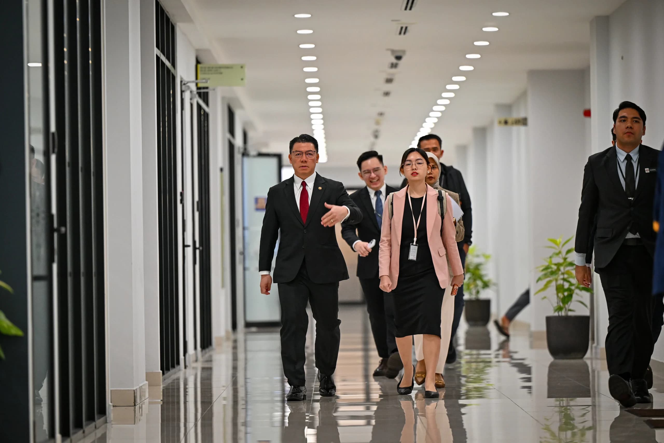 26/10/2026 – Sesi Taklimat Bagi Draf Teks Penggulungan RUU Perbekalan 2027 Peringkat Dasar — Nga Kor Ming — Photo 1